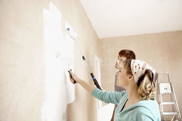 Tư vấn cách phối màu sơn đẹp cho phòng khách nhà ống