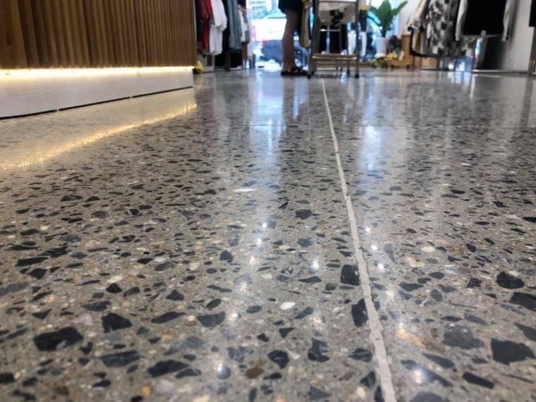 Sàn bê tông mài là gì? Quy trình thi công sơn mài bê tông 3 san be tong mai la gi quy trinh thi cong son mai be tong 20