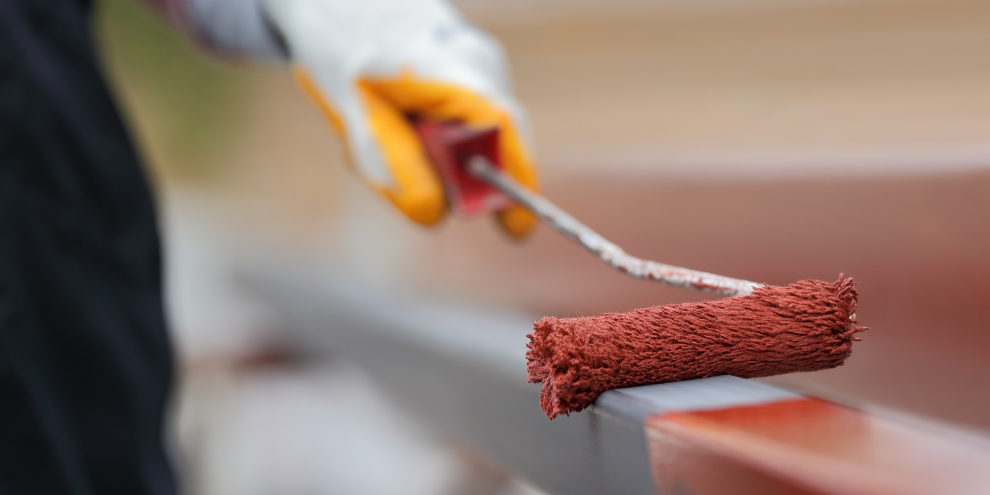 son hieu ung kim loai la gi thi cong co kho hay khong