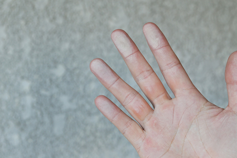 SƠN NHÀ - 7 LỖI THƯỜNG GẶP VÀ CÁCH KHẮC PHỤC 6 Hien tuong mang son bi phan hoa