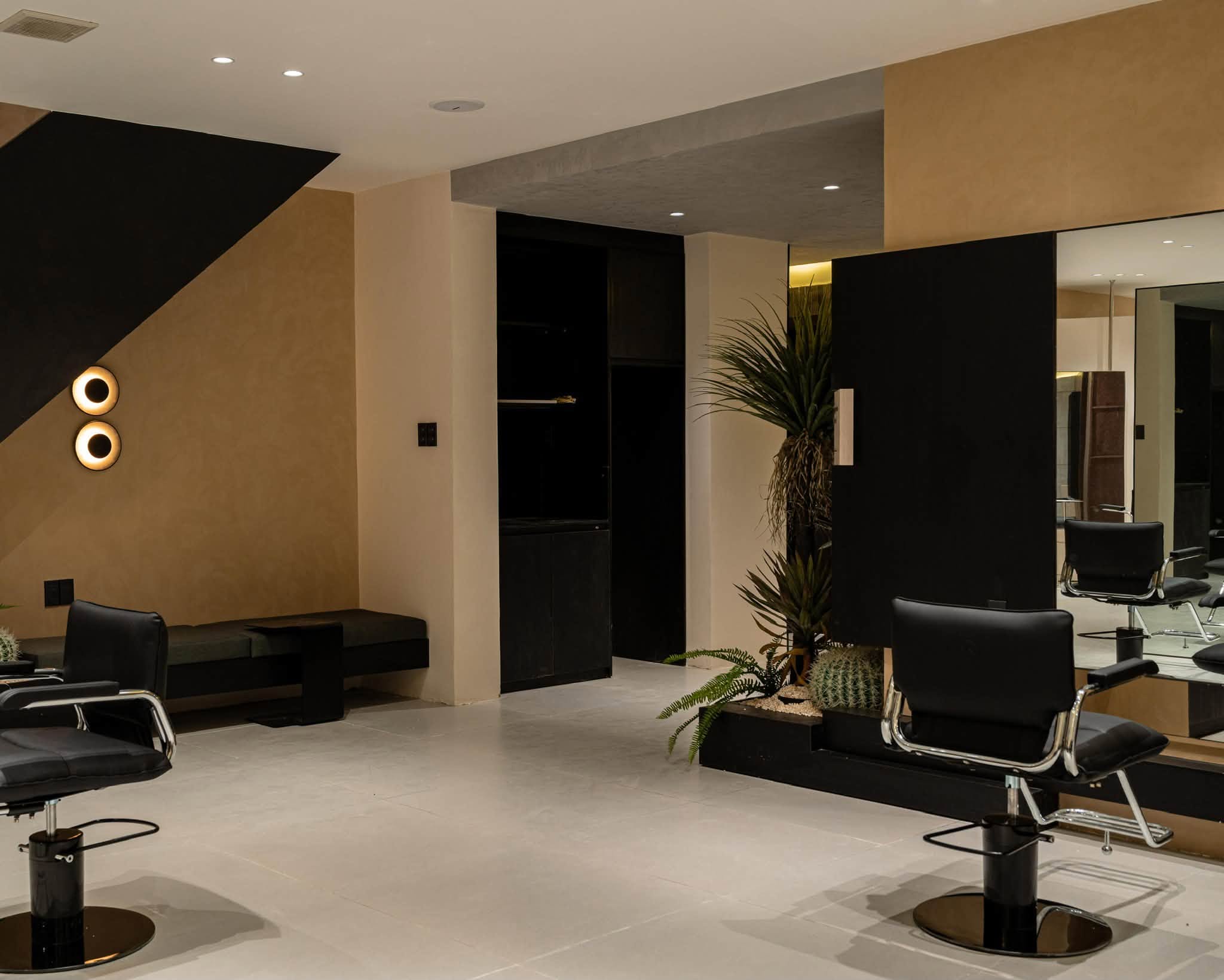DISTRICT HAIR STUDIO HCM 3 DISTRICT HAIR STUDIO HCM4